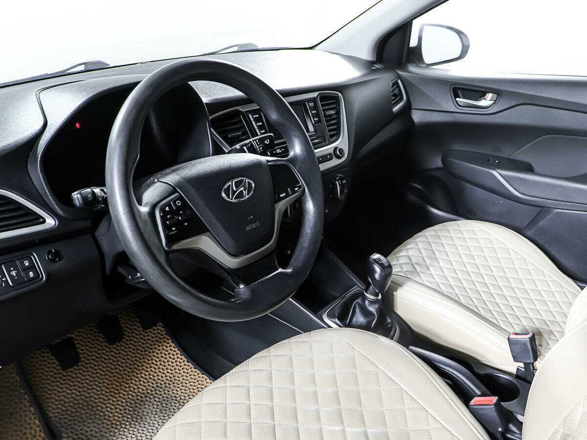 Hyundai Solaris б/у, 2018, Механическая. Фото: #12