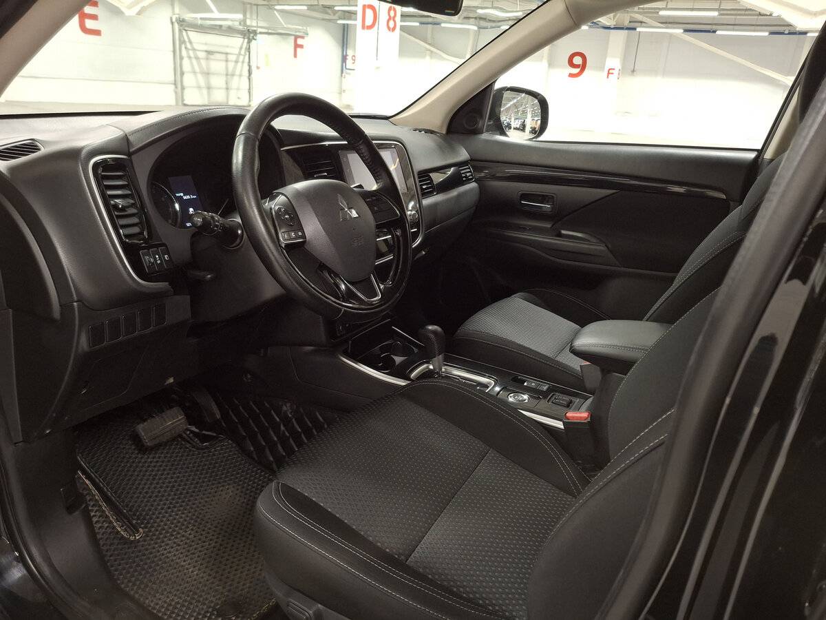 Mitsubishi Outlander б/у, 2020, Вариатор. Фото: #14