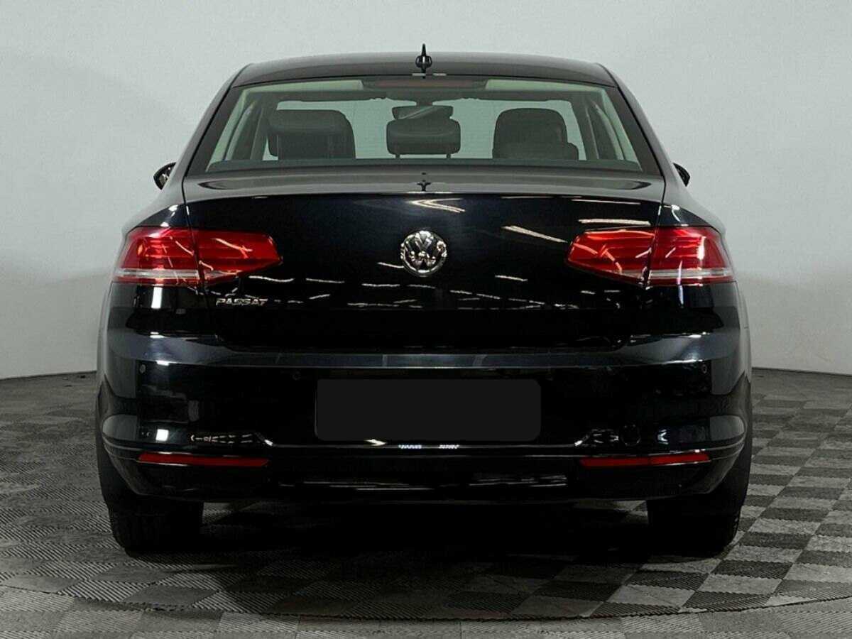 Volkswagen Passat б/у, 2018, Роботизированная. Фото: #4