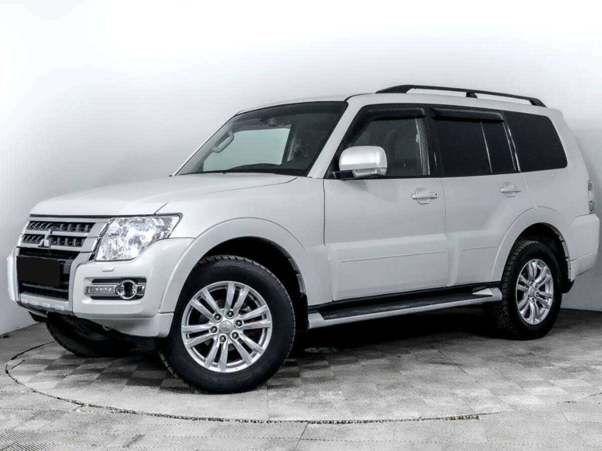 Mitsubishi Pajero б/у, 2015, Автоматическая. Фото: #0