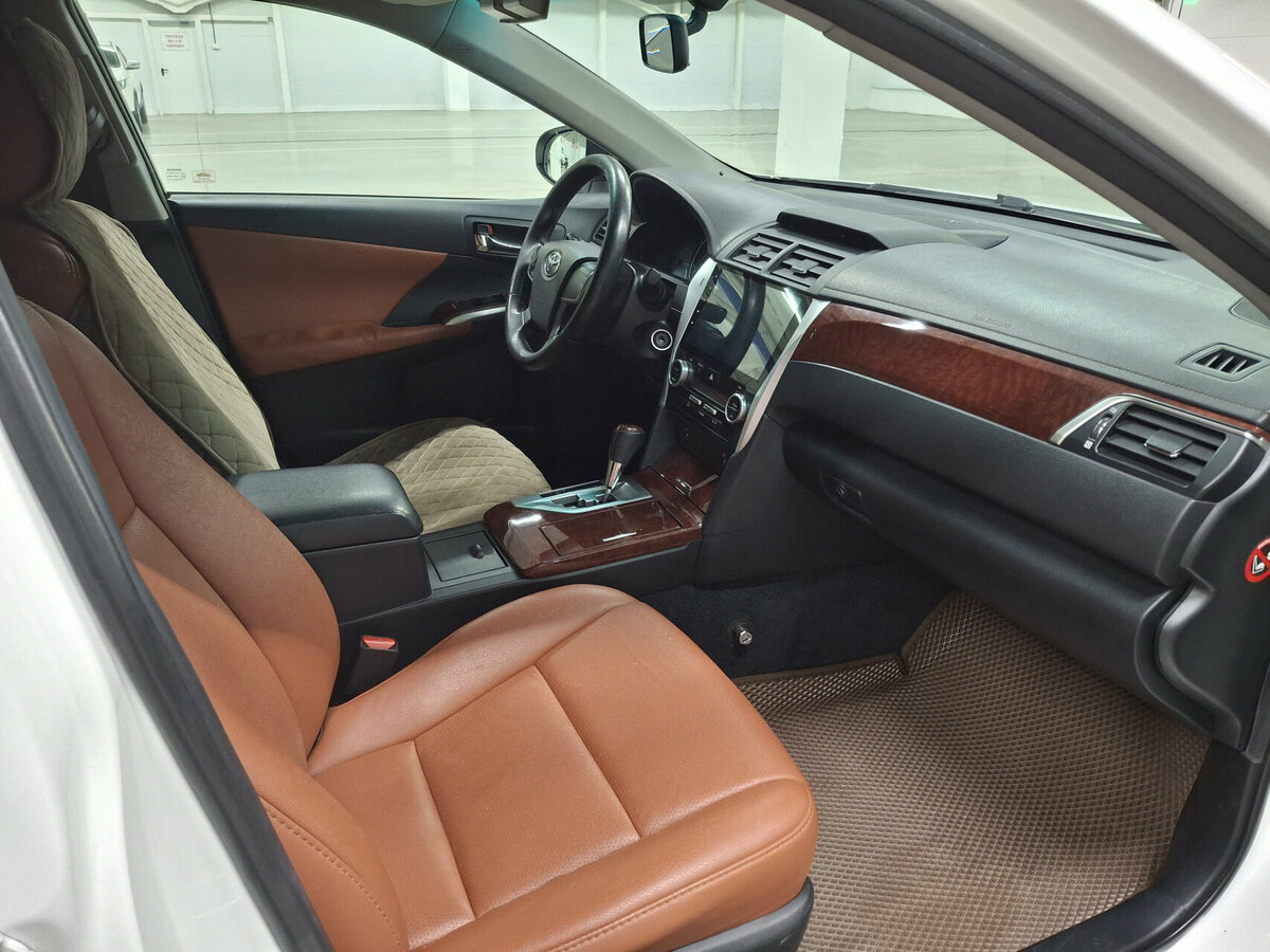 Toyota Camry б/у, 2013, Автоматическая. Фото: #10