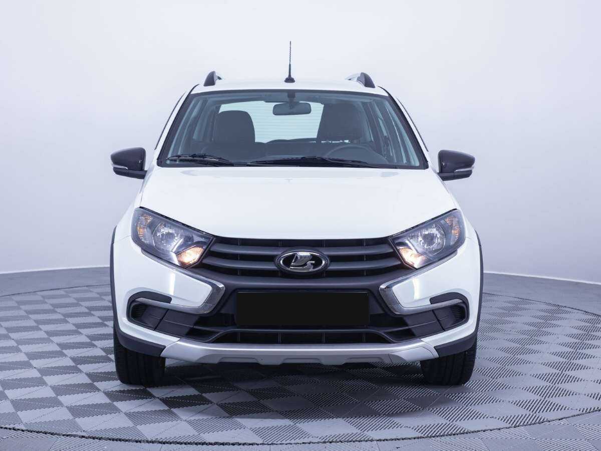 Lada (ВАЗ) Granta б/у, 2023, Механическая. Фото: #1