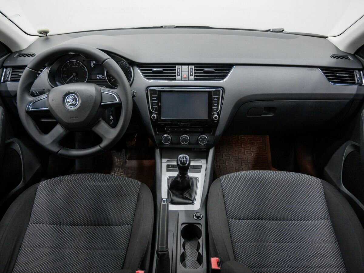 Skoda Octavia б/у, 2013, Механическая. Фото: #9