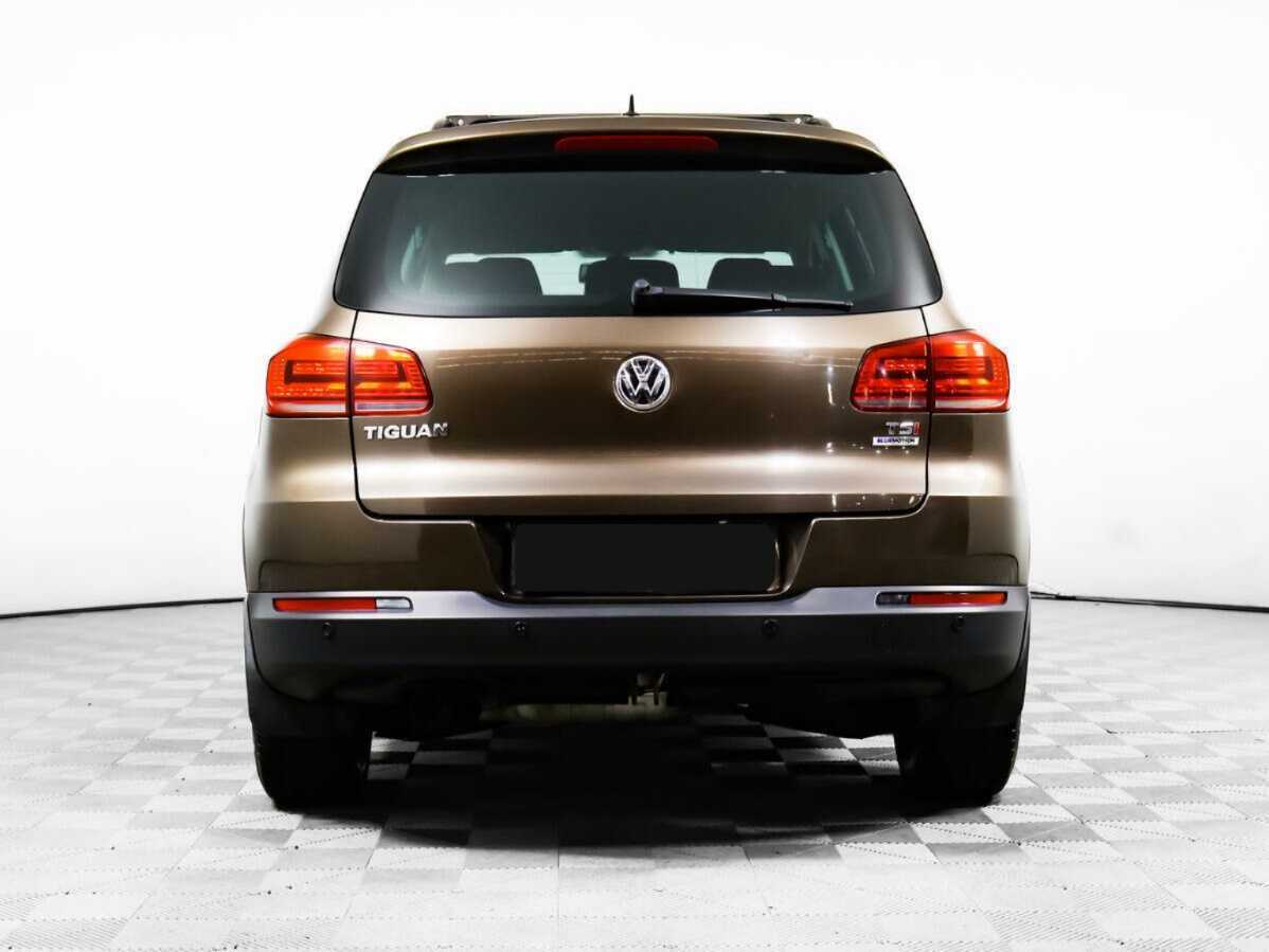 Volkswagen Tiguan б/у, 2015, Механическая. Фото: #5