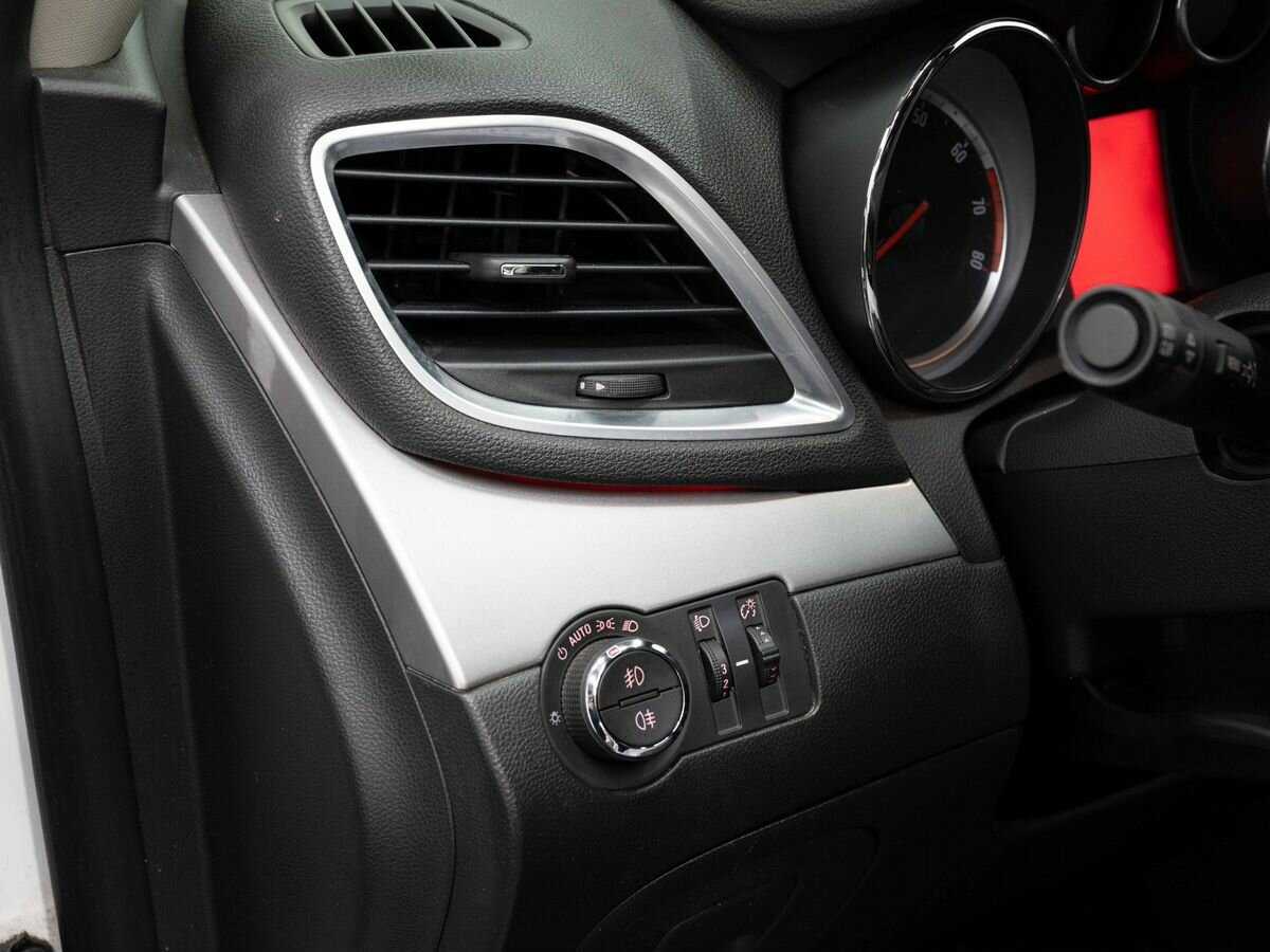 Opel Mokka б/у, 2013, Автоматическая. Фото: #17