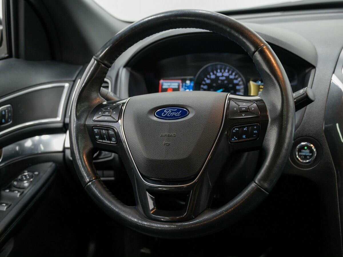 Ford Explorer б/у, 2017, Автоматическая. Фото: #12