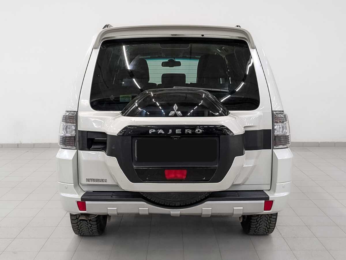 Mitsubishi Pajero б/у, 2015, Автоматическая. Фото: #5