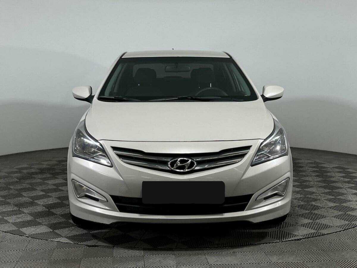 Hyundai Solaris б/у, 2015, Автоматическая. Фото: #1