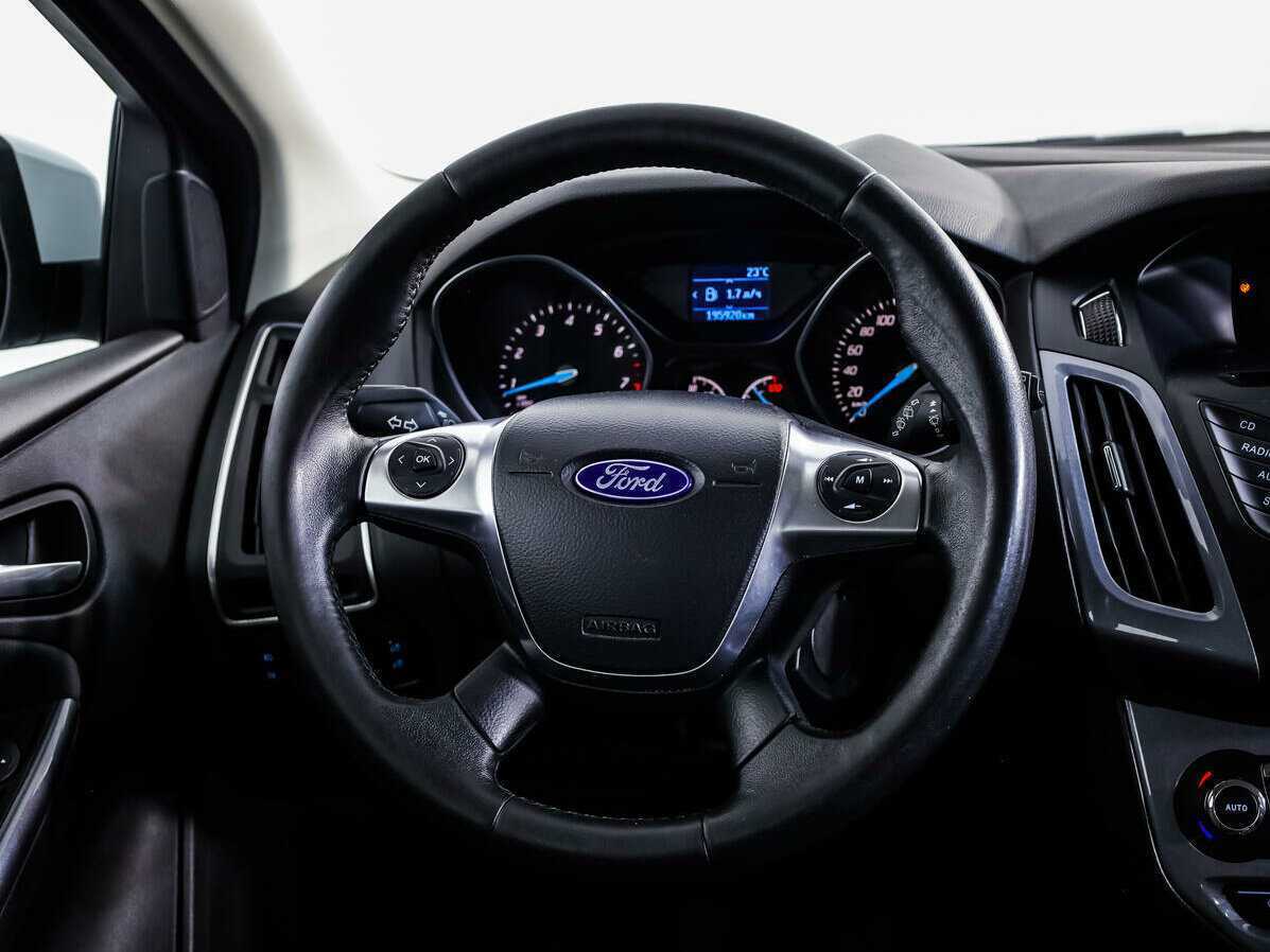 Ford Focus б/у, 2013, Механическая. Фото: #9