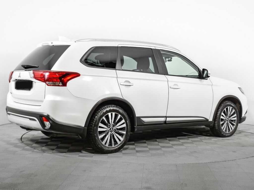 Mitsubishi Outlander б/у, 2020, Вариатор. Фото: #4