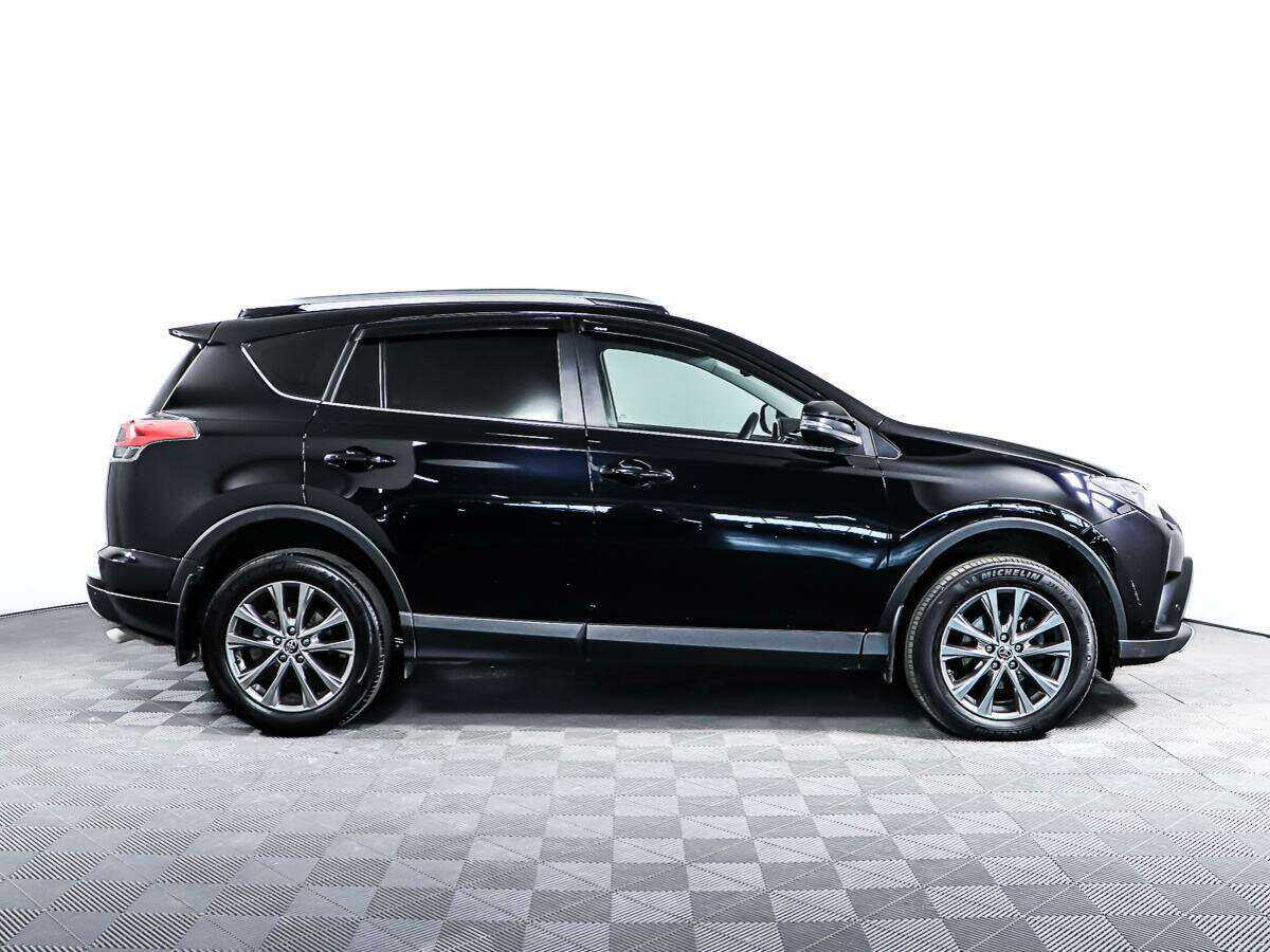 Toyota RAV4 б/у, 2018, Автоматическая. Фото: #3