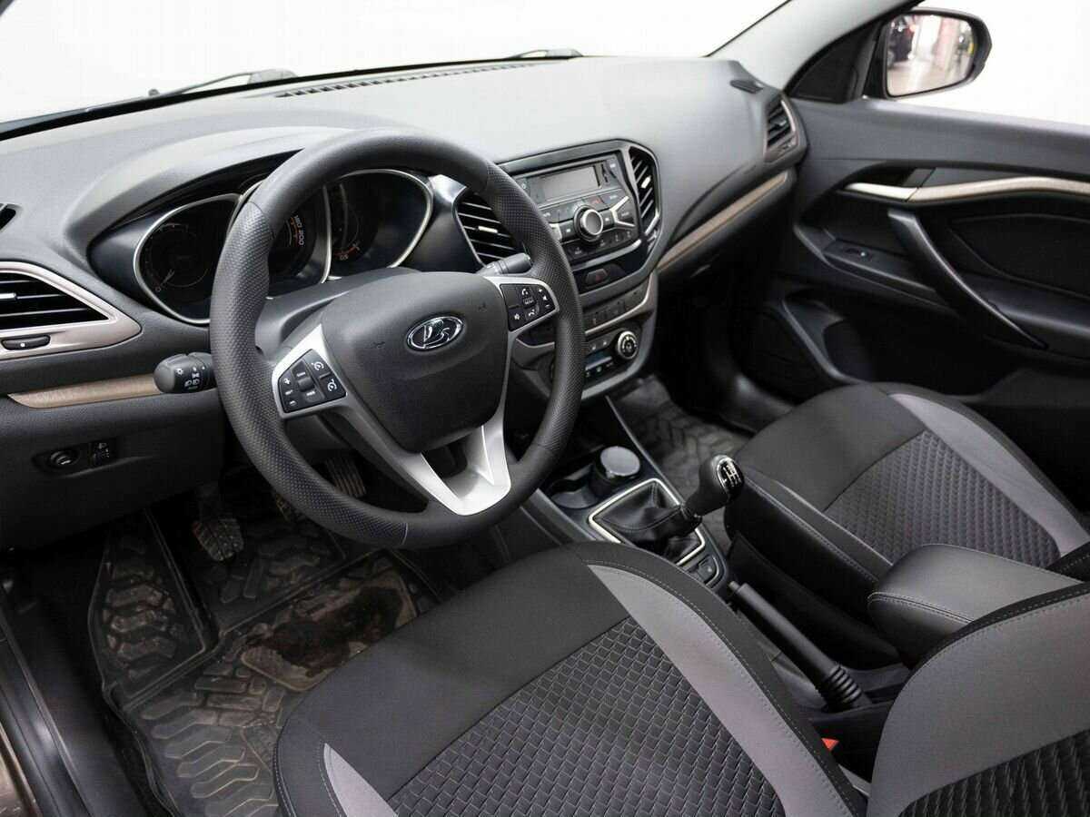 Lada (ВАЗ) Vesta б/у, 2018, Механическая. Фото: #8