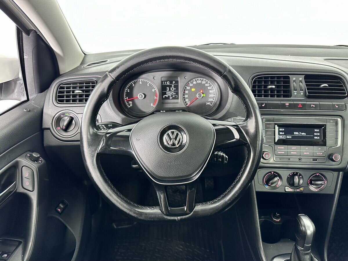 Volkswagen Polo б/у, 2016, Автоматическая. Фото: #9
