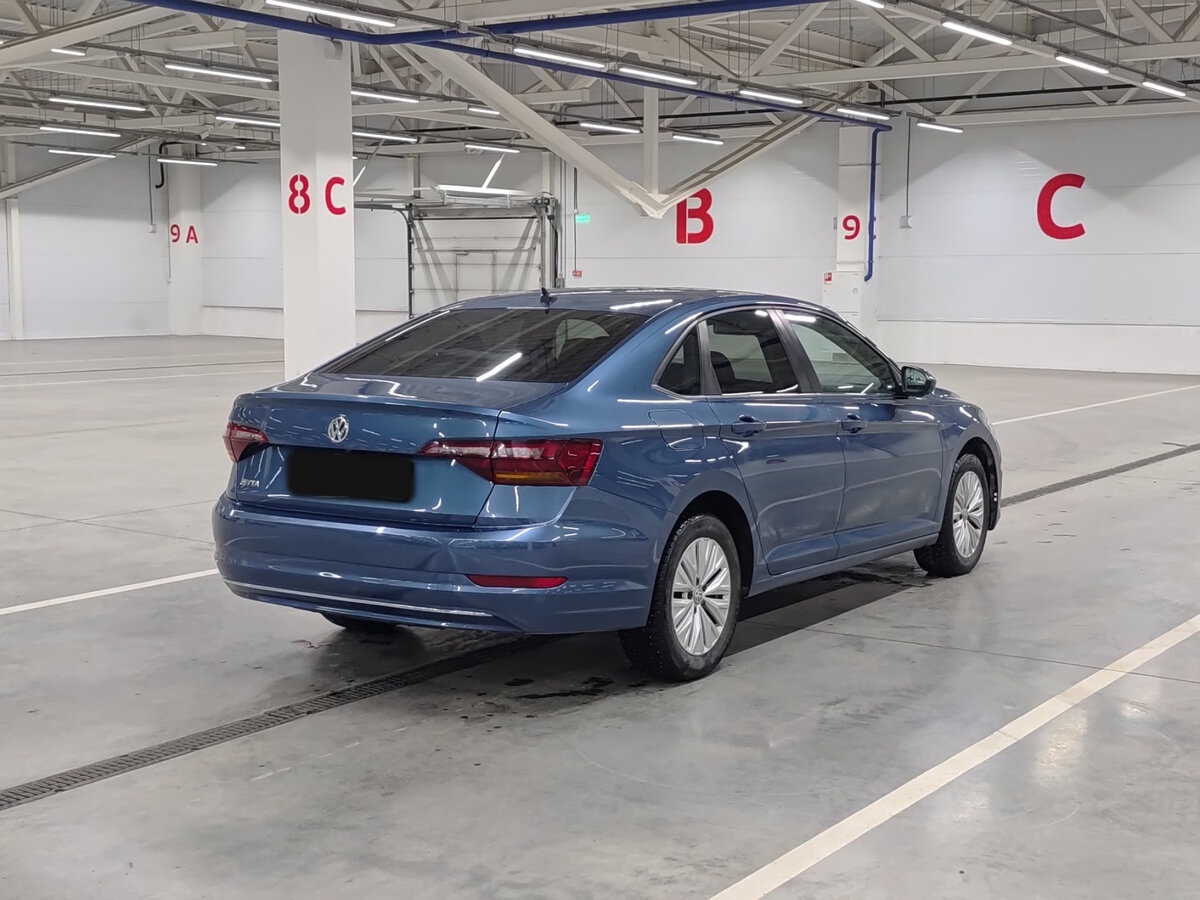 Volkswagen Jetta б/у, 2019, Автоматическая. Фото: #4