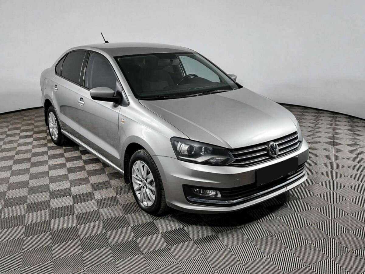 Volkswagen Polo б/у, 2017, Автоматическая. Фото: #2