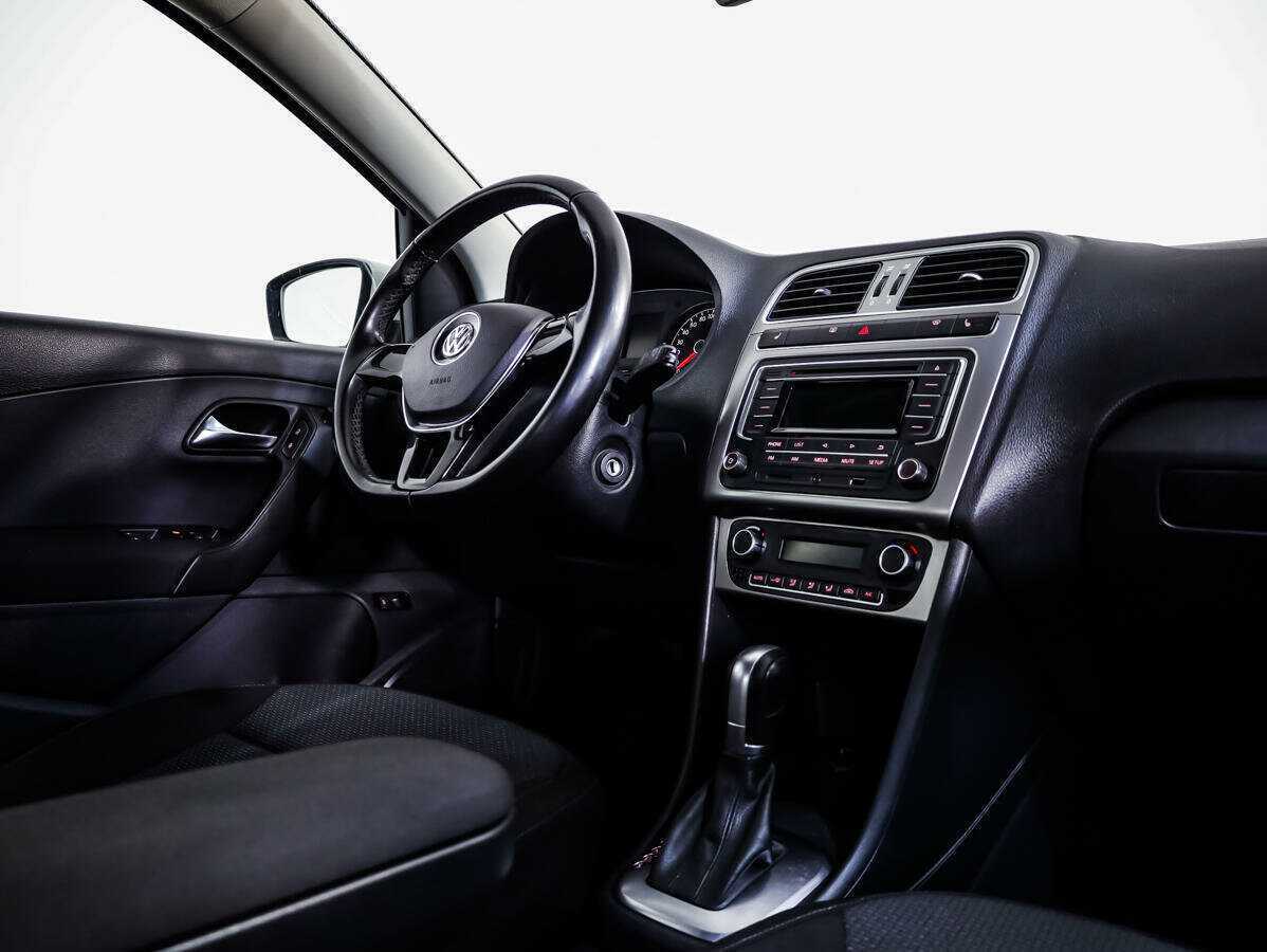 Volkswagen Polo б/у, 2016, Автоматическая. Фото: #7