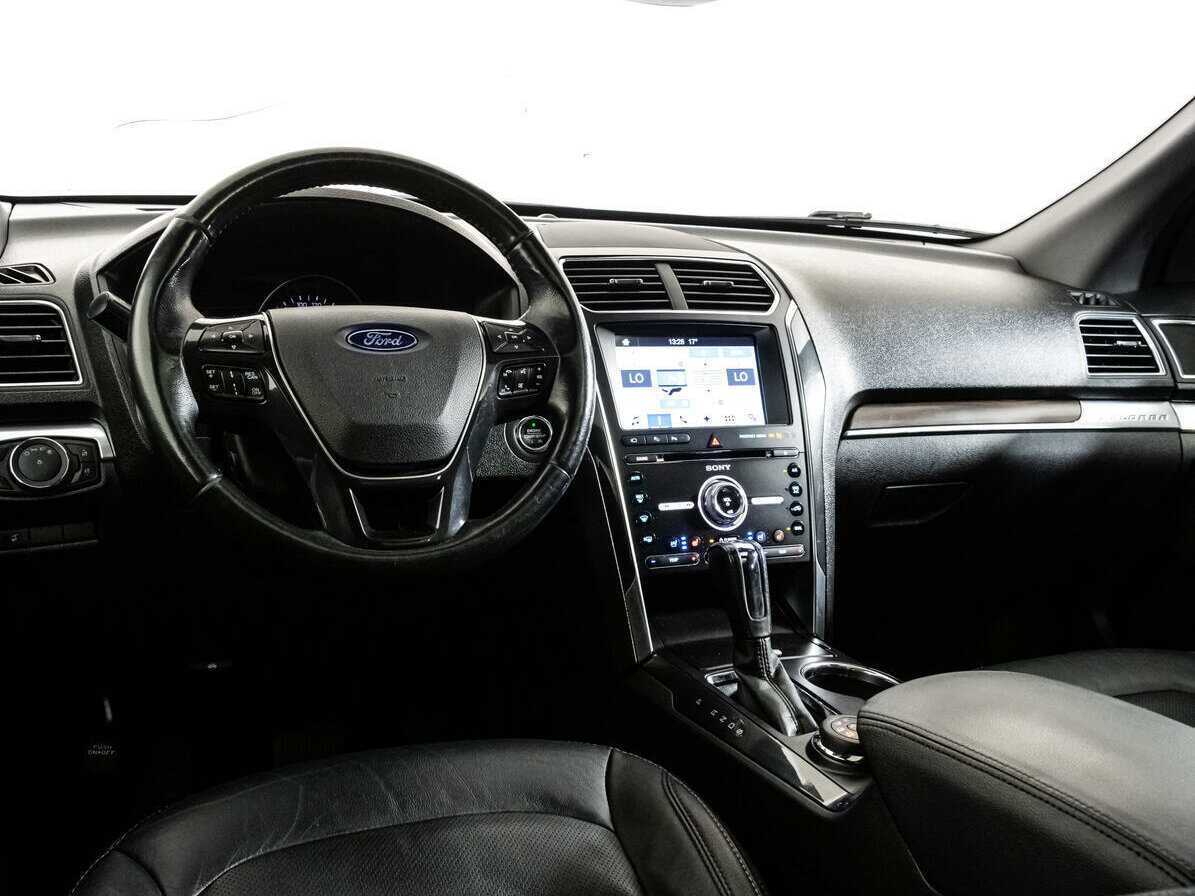 Ford Explorer б/у, 2017, Автоматическая. Фото: #8