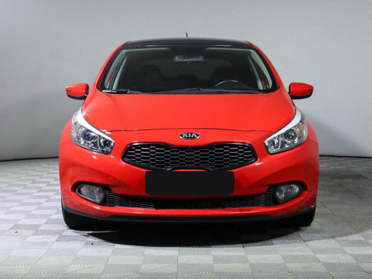 Kia Ceed б/у, 2014, Автоматическая. Фото: #0