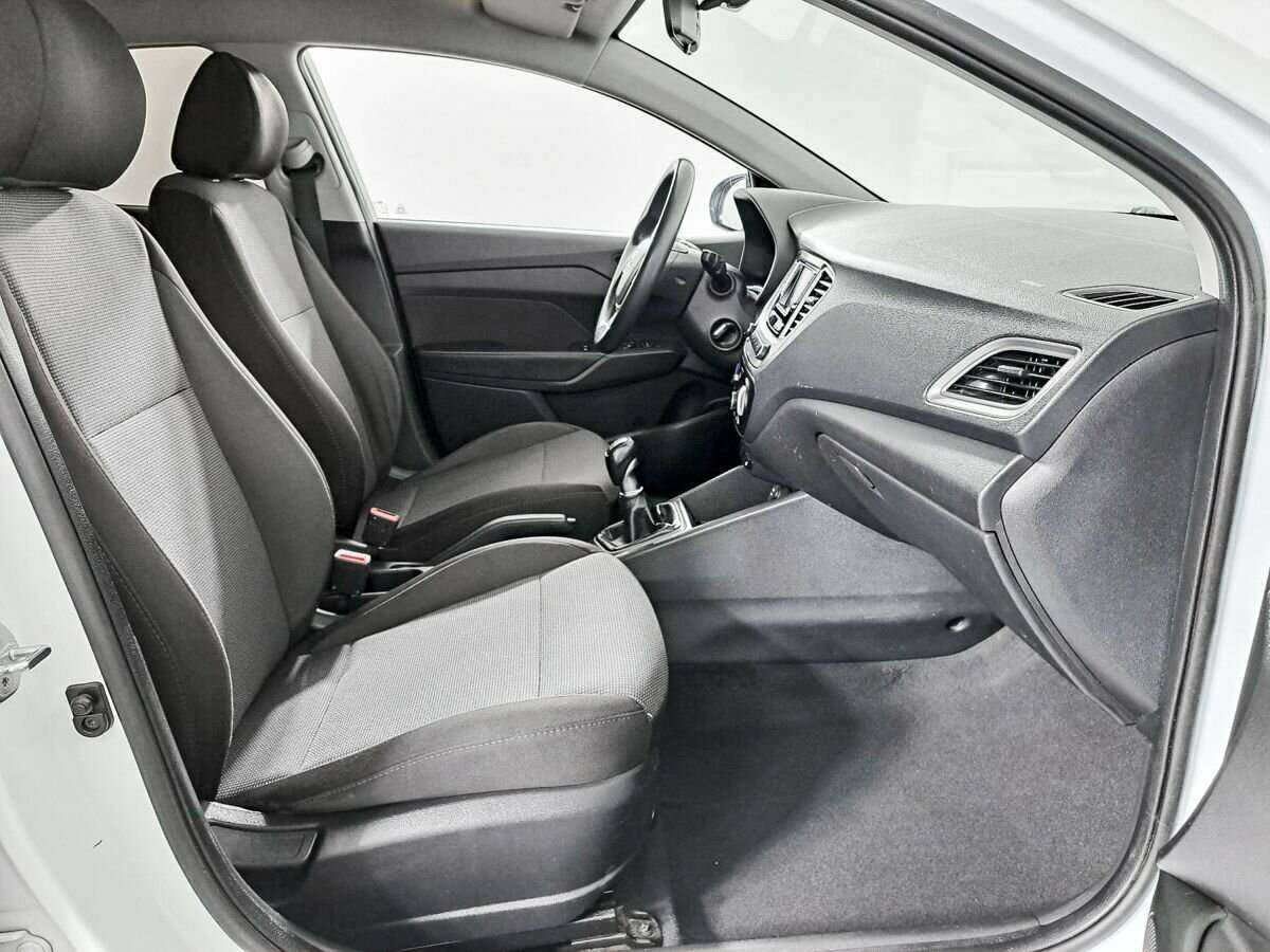 Hyundai Solaris б/у, 2019, Механическая. Фото: #7