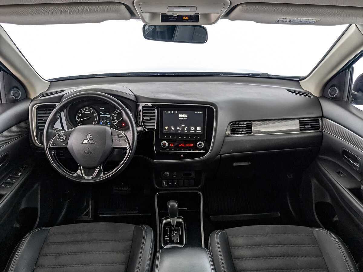 Mitsubishi Outlander б/у, 2021, Вариатор. Фото: #9
