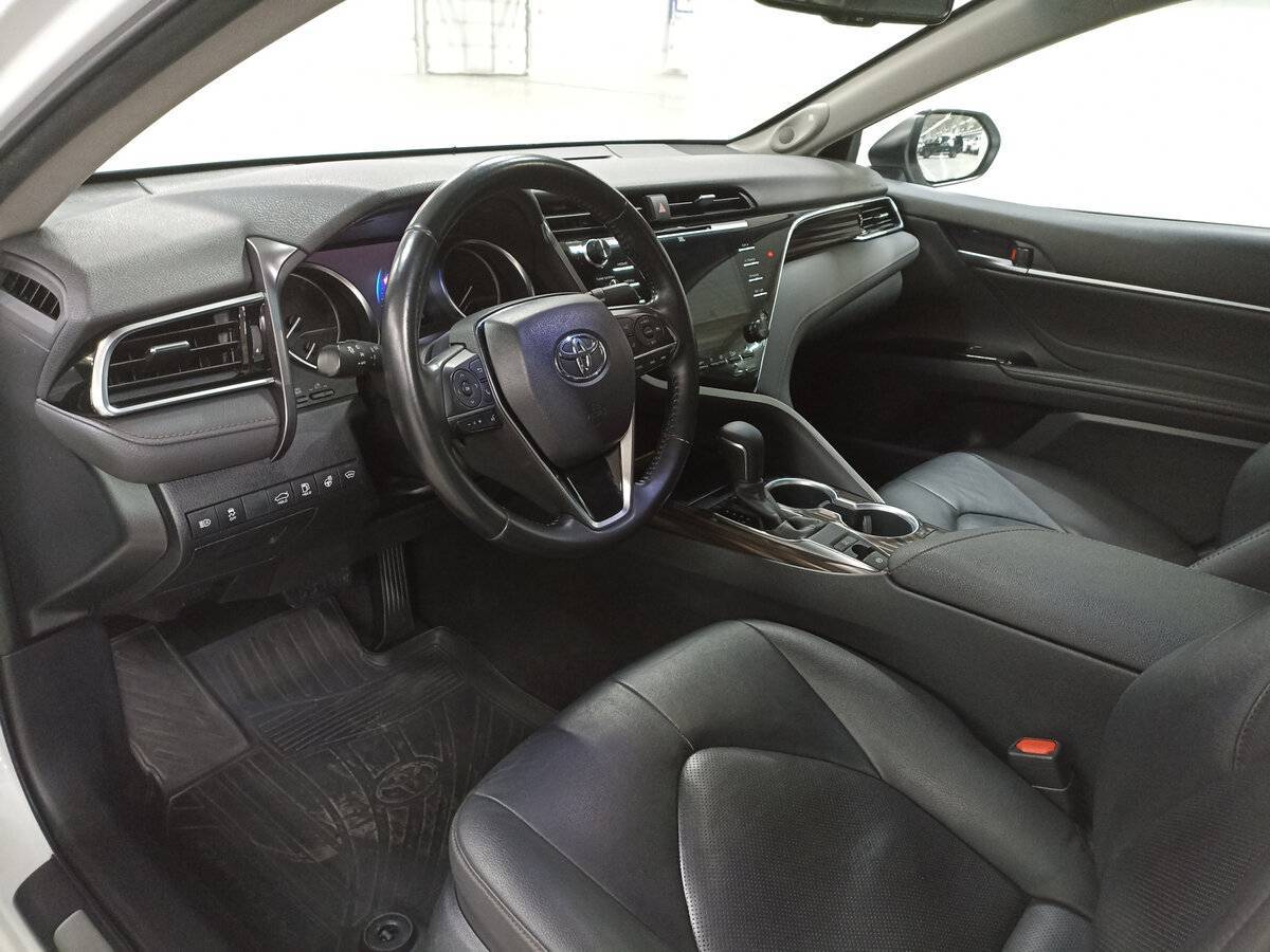 Toyota Camry б/у, 2019, Автоматическая. Фото: #15