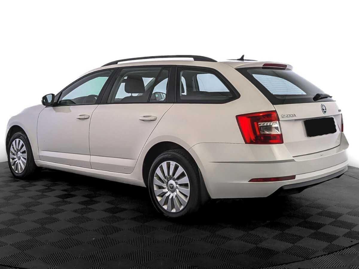 Skoda Octavia б/у, 2017, Механическая. Фото: #6