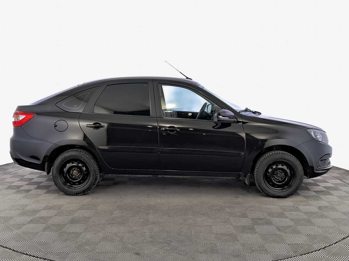 Lada (ВАЗ) Granta б/у, 2022, Механическая. Фото: #3