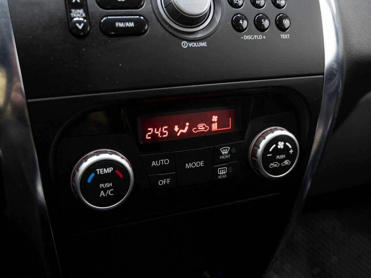 Suzuki SX4 б/у, 2013, Механическая. Фото: #18