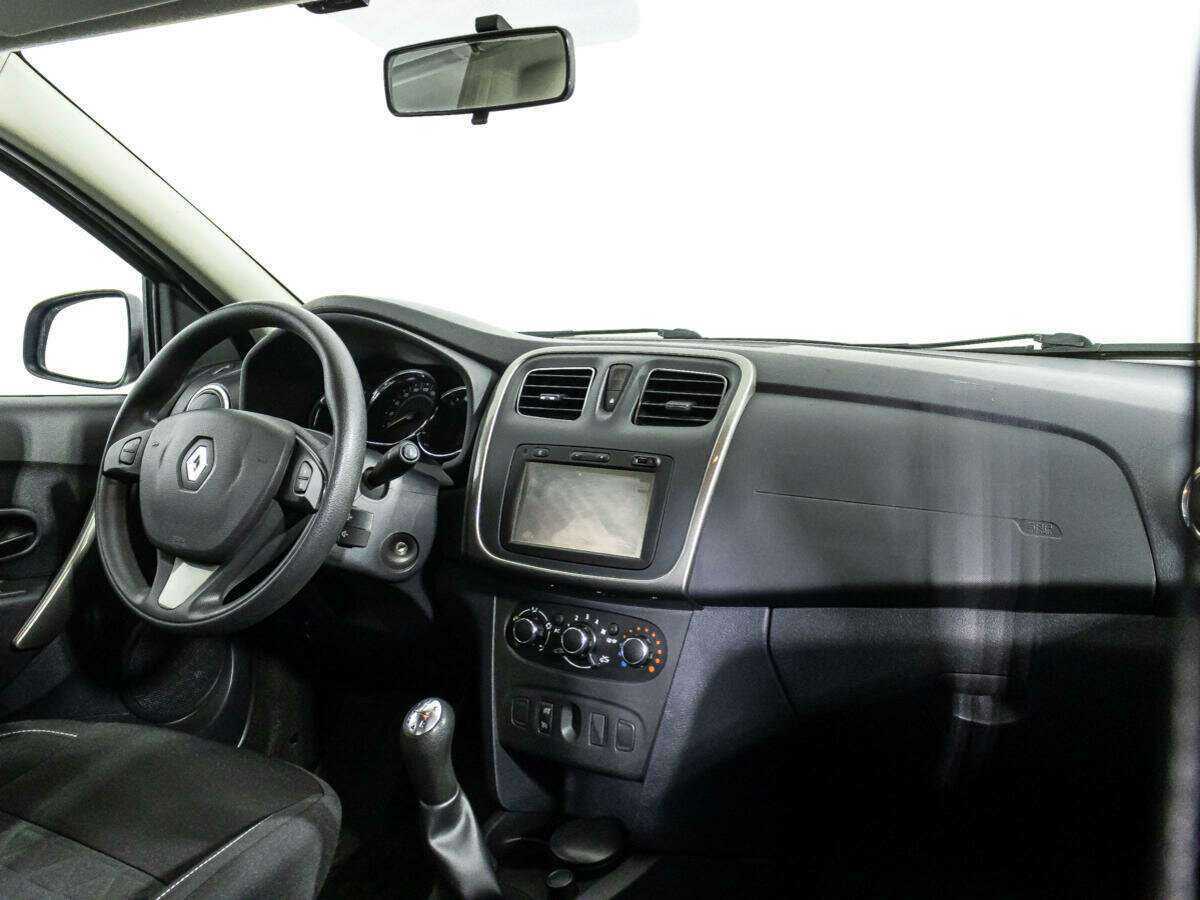 Renault Sandero б/у, 2015, Механическая. Фото: #8