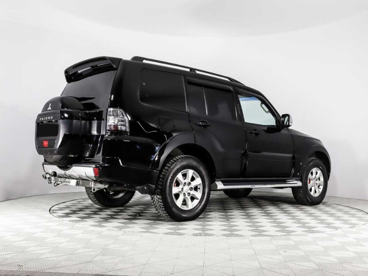 Mitsubishi Pajero б/у, 2015, Автоматическая. Фото: #4