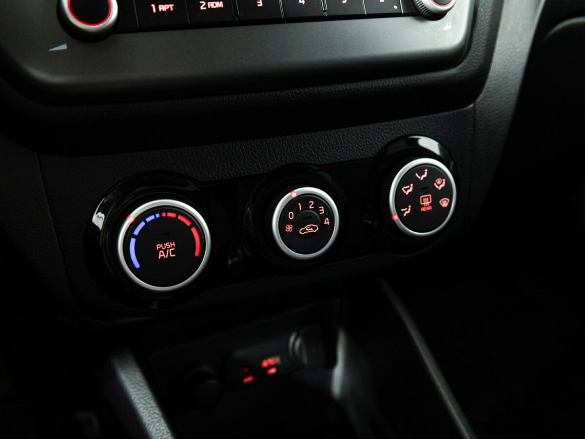 Kia Rio б/у, 2015, Автоматическая. Фото: #14