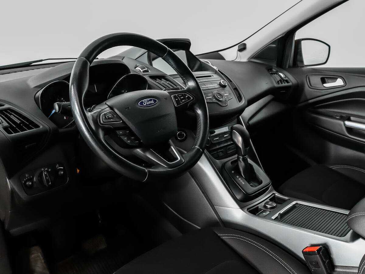 Ford Kuga б/у, 2017, Автоматическая. Фото: #8