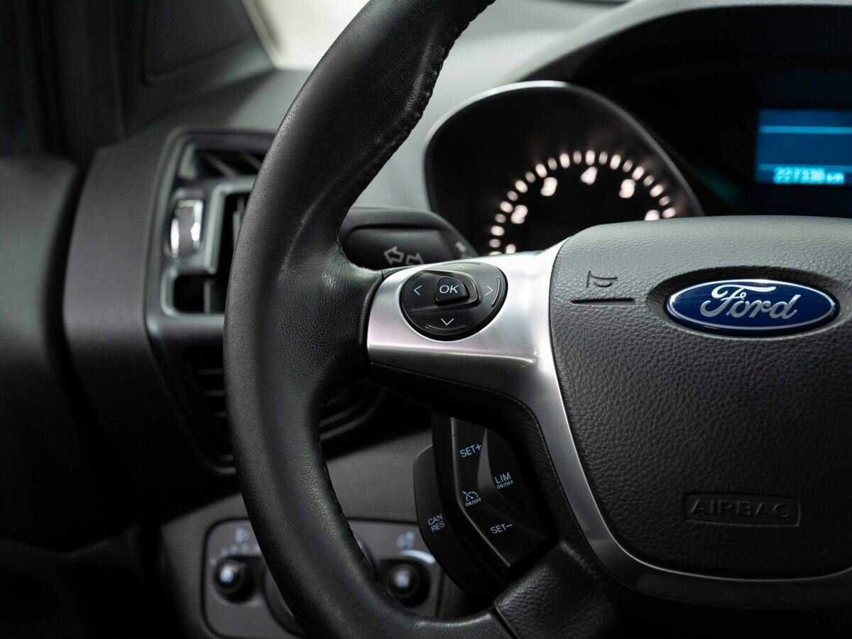 Ford Kuga б/у, 2014, Автоматическая. Фото: #15