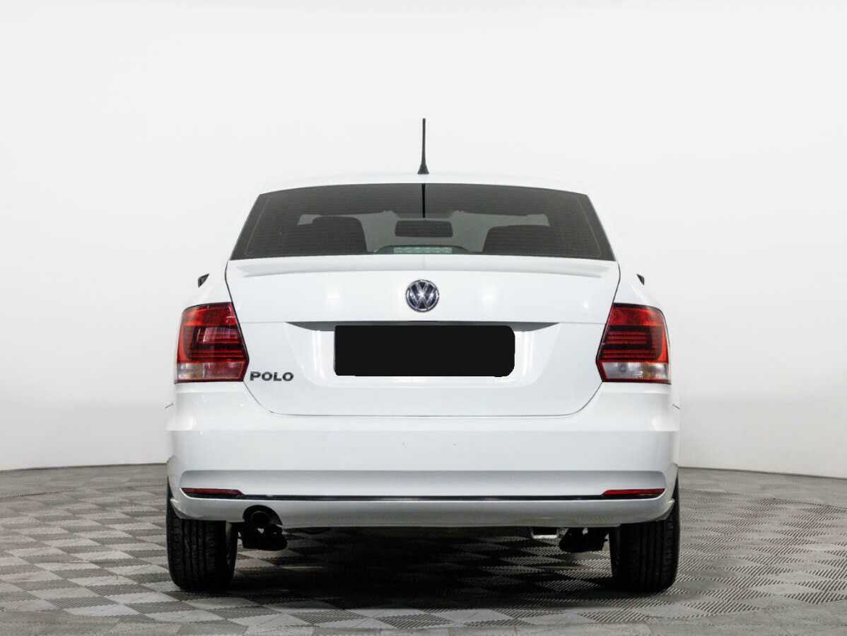 Volkswagen Polo б/у, 2015, Механическая. Фото: #4