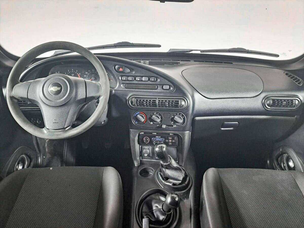 Chevrolet Niva б/у, 2016, Механическая. Фото: #11