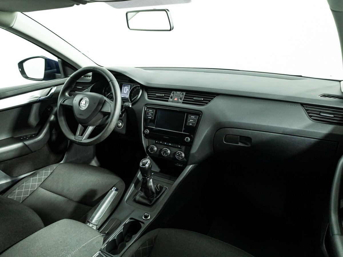 Skoda Octavia б/у, 2020, Механическая. Фото: #8