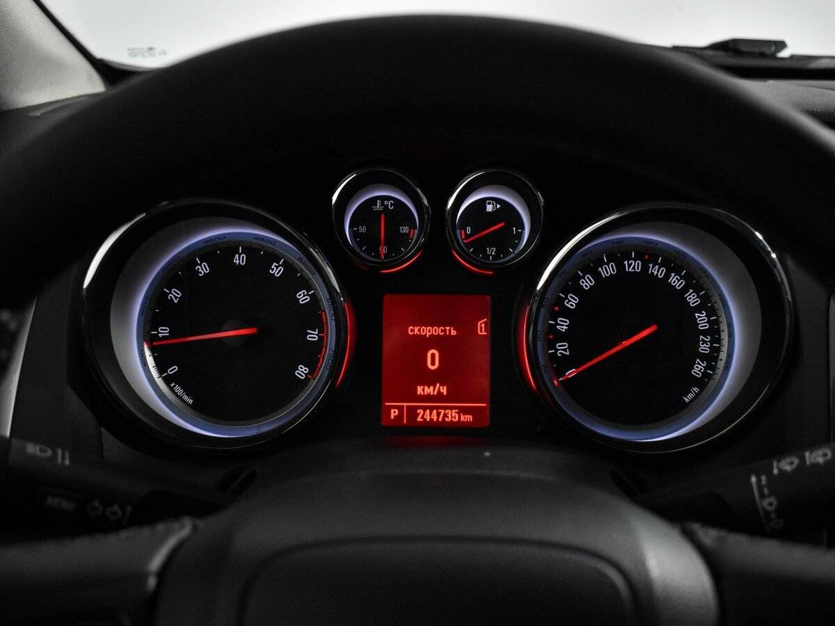 Opel Astra б/у, 2013, Автоматическая. Фото: #14