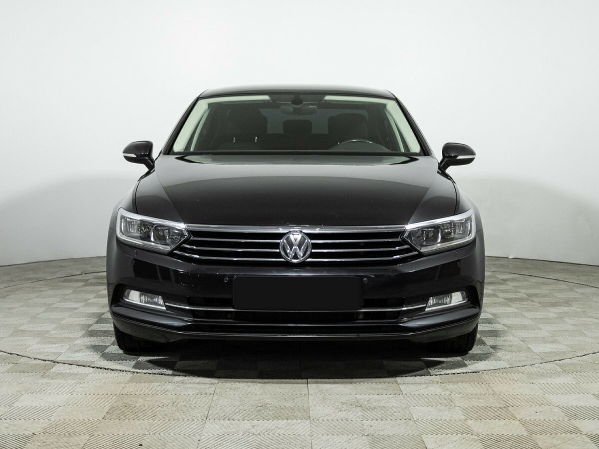 Volkswagen Passat б/у, 2017, Роботизированная. Фото: #1