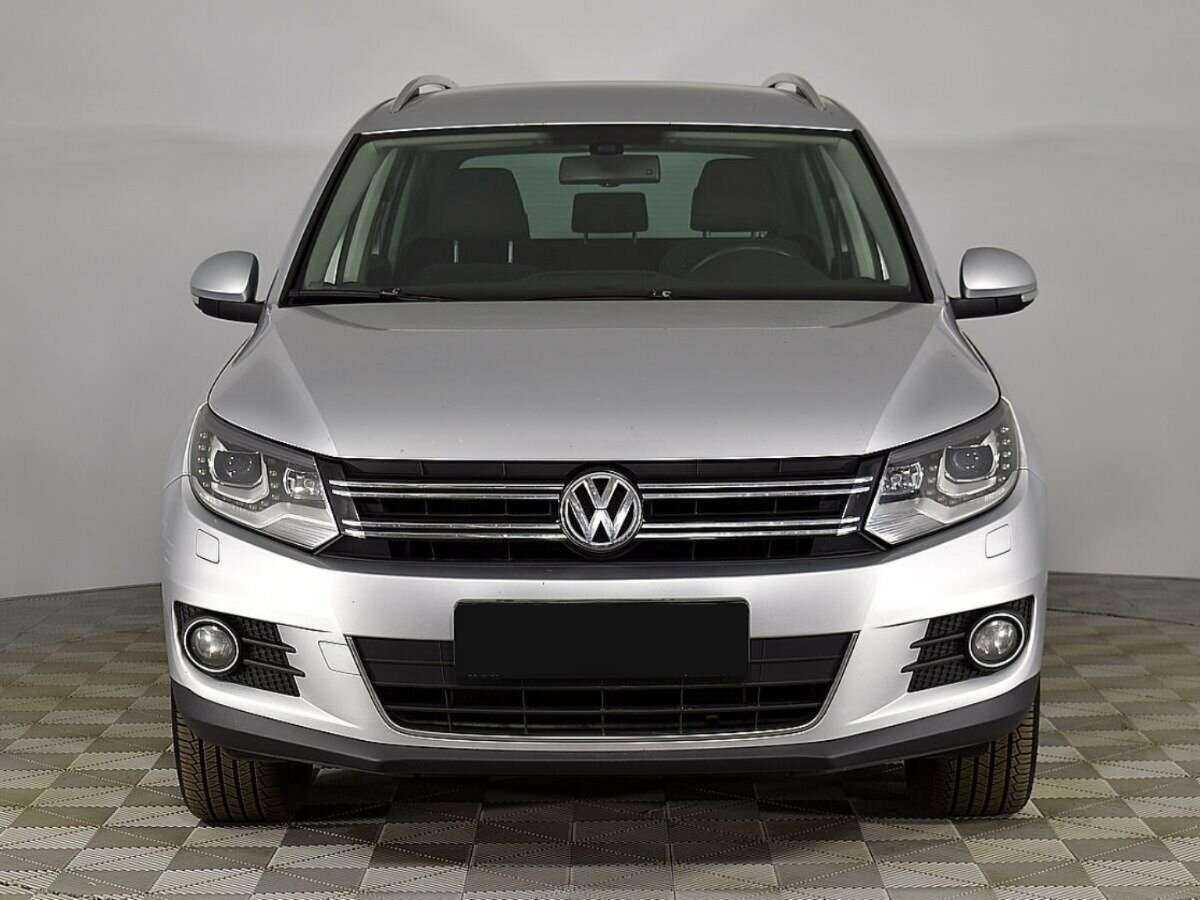 Volkswagen Tiguan б/у, 2012, Автоматическая. Фото: #2