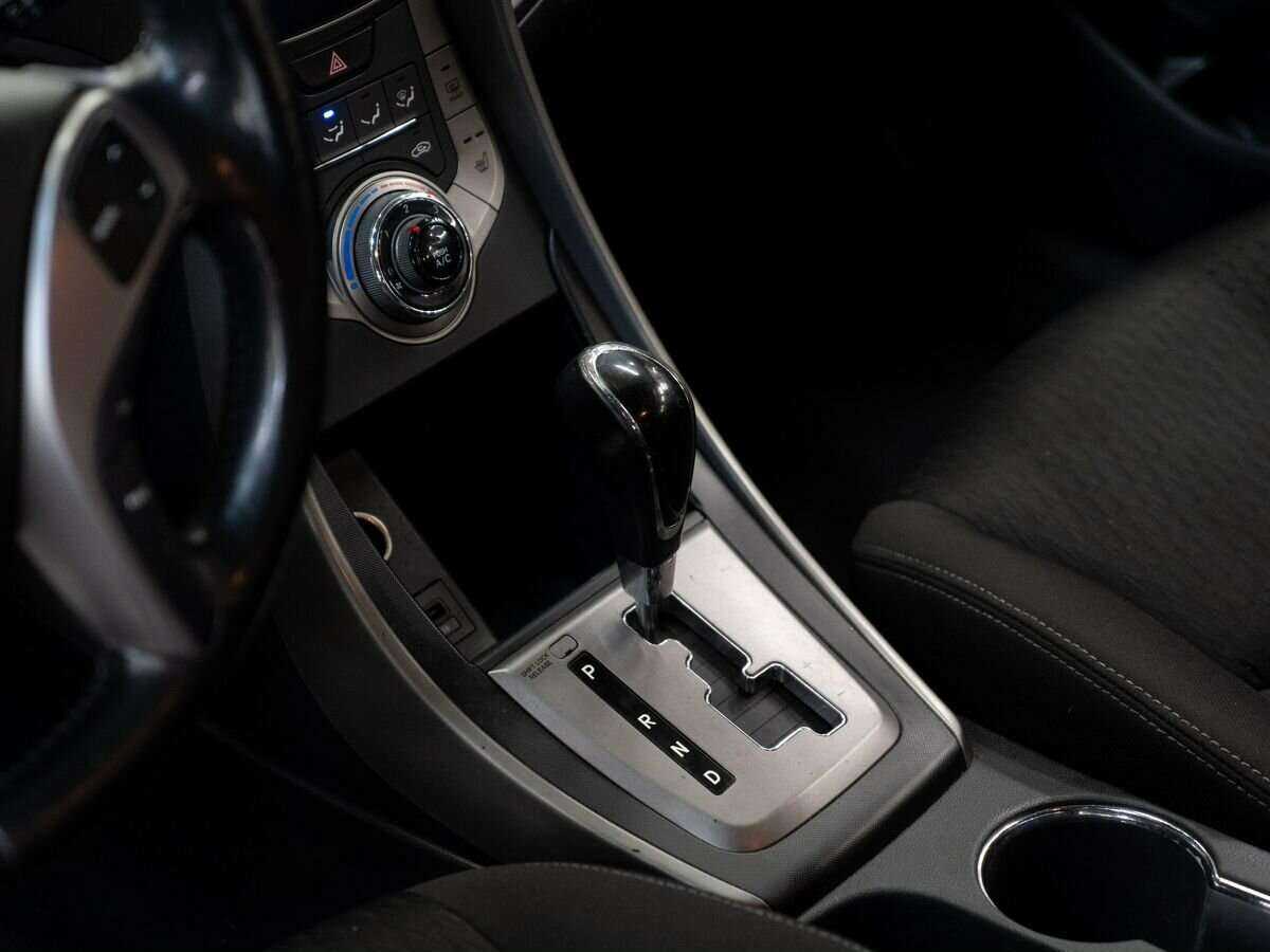Hyundai Elantra б/у, 2012, Автоматическая. Фото: #10