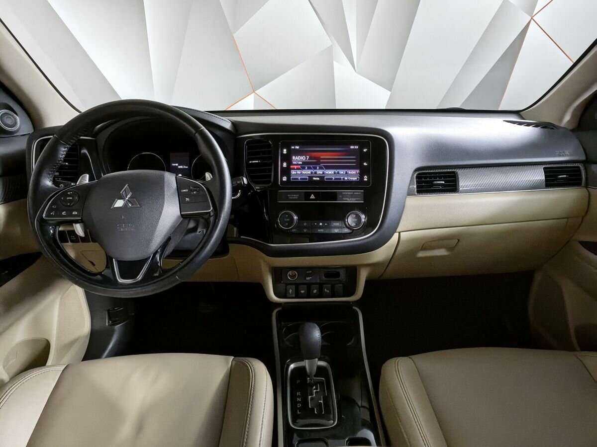 Mitsubishi Outlander б/у, 2019, Вариатор. Фото: #9