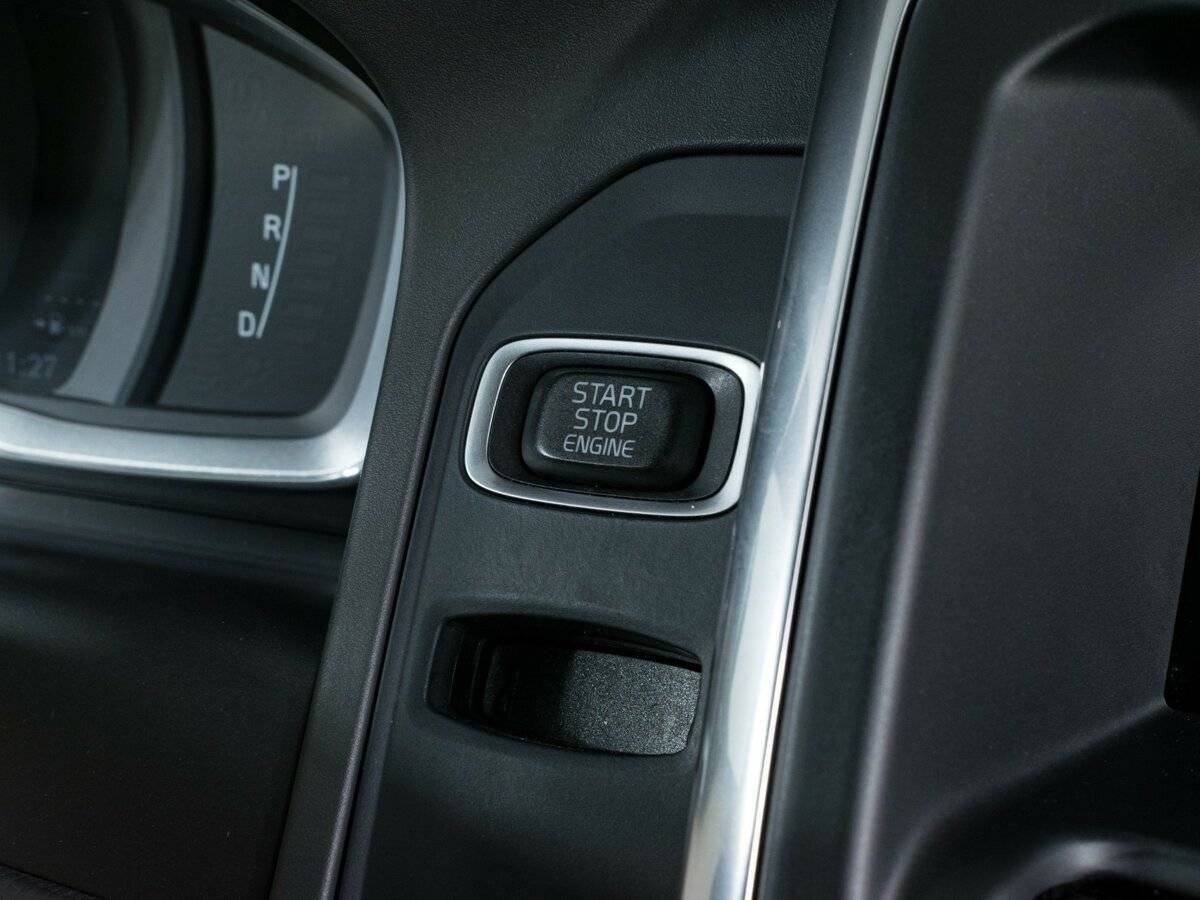 Volvo XC60 б/у, 2016, Автоматическая. Фото: #12