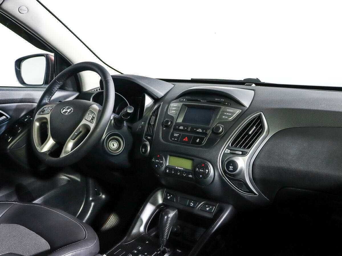 Hyundai ix35 б/у, 2014, Автоматическая. Фото: #6