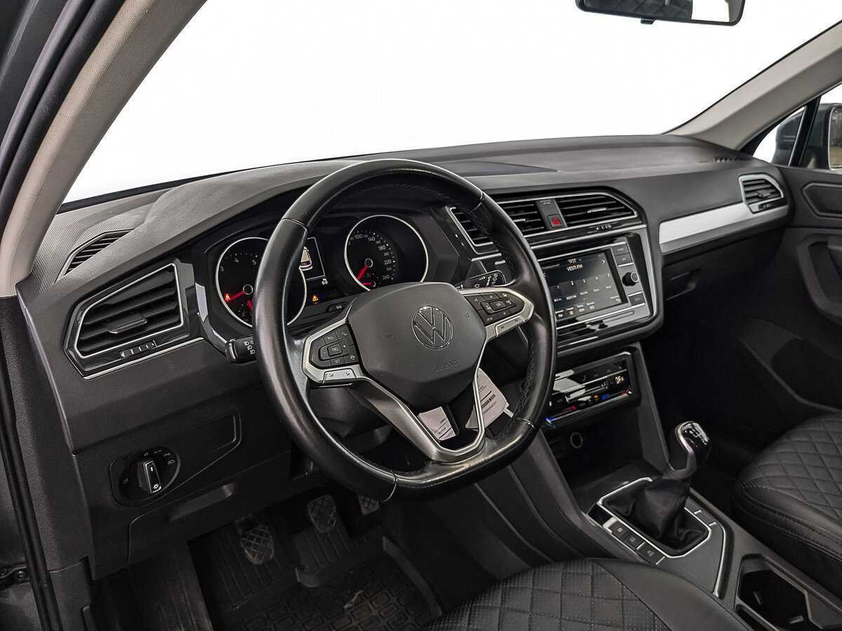 Volkswagen Tiguan б/у, 2021, Механическая. Фото: #15