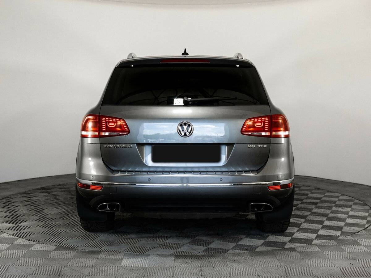 Volkswagen Touareg б/у, 2016, Автоматическая. Фото: #4