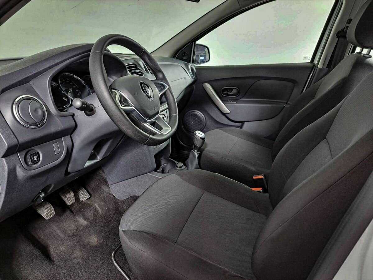 Renault Logan б/у, 2021, Механическая. Фото: #13