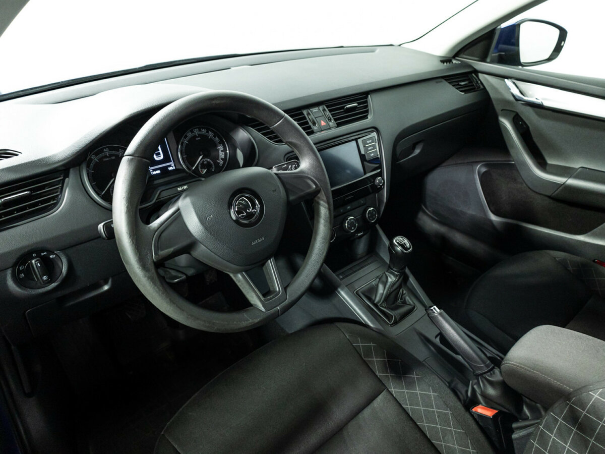 Skoda Octavia б/у, 2020, Механическая. Фото: #10
