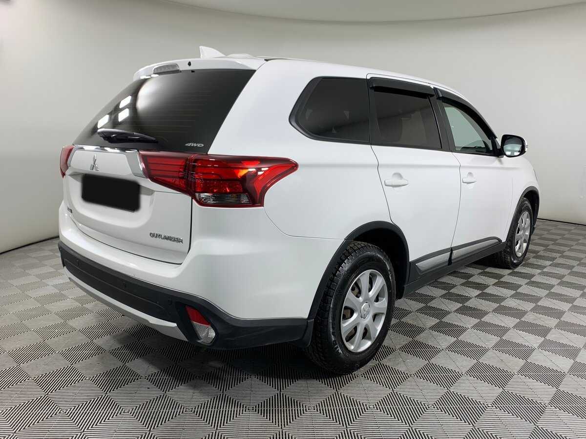 Mitsubishi Outlander б/у, 2017, Вариатор. Фото: #4