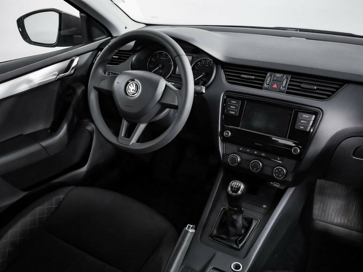 Skoda Octavia б/у, 2018, Механическая. Фото: #5