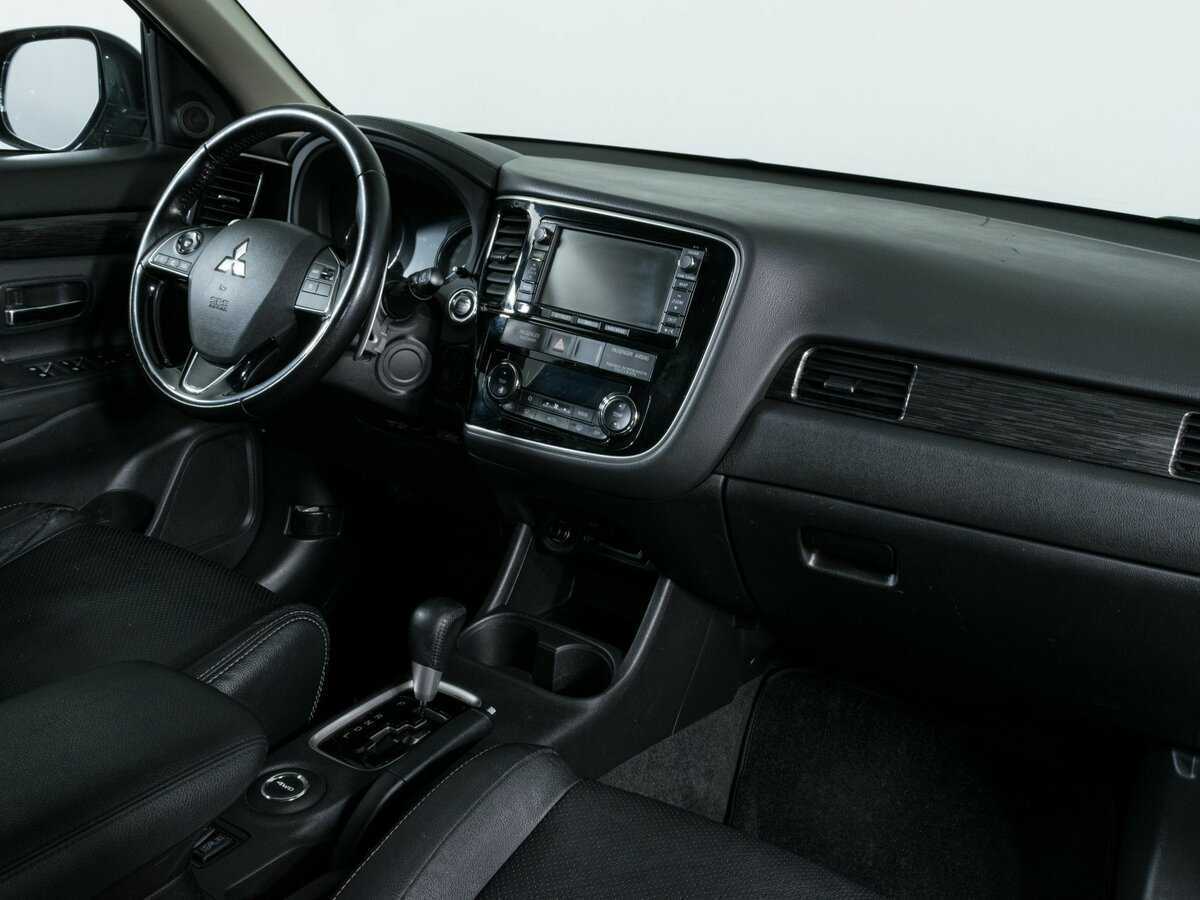 Mitsubishi Outlander б/у, 2015, Вариатор. Фото: #7